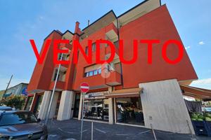 2 LOCALI A SETTIMO MILANESE