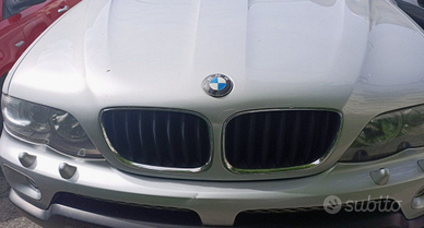 BMW X5 3.0 d per pezzi di ricambio o commercianti