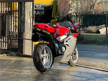 MV Agusta F4 2001 Ev 02 S 1+1