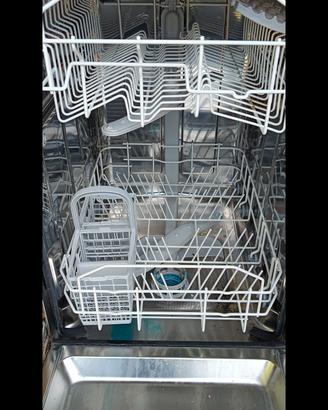 lavastoviglie Hotpoint Ariston