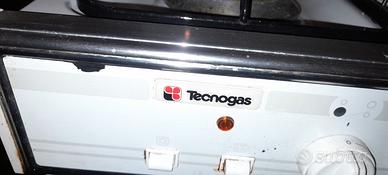 cucina Tecnogas con forno elettrico