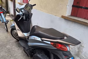 MOTORINO PIAGGIO MEDLEY 125