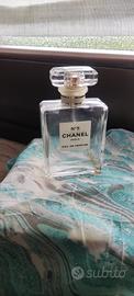 bottiglia di Chanel 5 