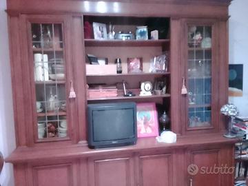 Mobile sala, divani e armadio