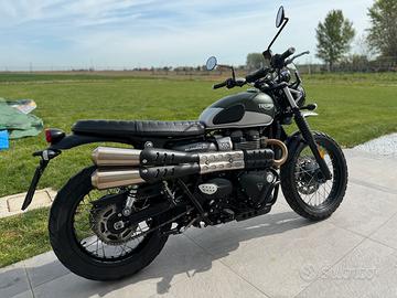 Triumph street scrambler 900