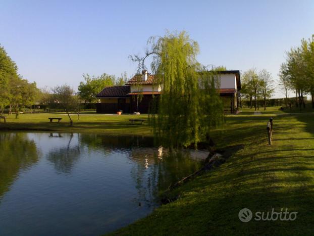 Bar Trattoria con Parco e Lago mq.50.000