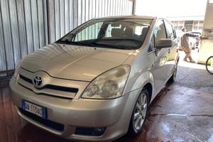 Toyota Corolla Verso 2.2 16V D-4D Sol
