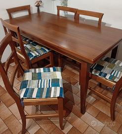Tavolo in legno + 6 sedie