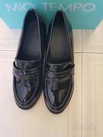 Mocassini in vernice tacco6cm