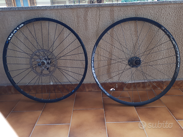 MTB: due cerchioni + un disco xt+ due copertoni