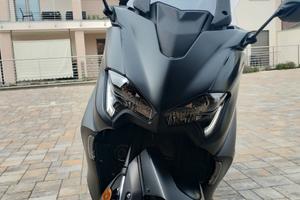 Yamaha T Max 560