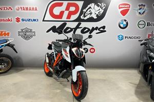 KTM 1290 Super Duke R AKRAPOVIC COMPLETO