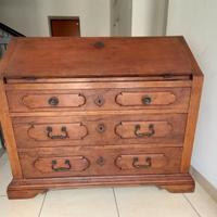 cassettone a ribalta vecchio