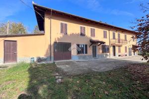 CASA INDIPENDENTE A ROCCA D'ARAZZO
