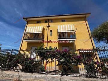 Appartamento, Campofelice di Roccella.