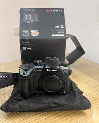 Panasonic Lumix GH5 DC-GH5 Mirrorless 4K Body