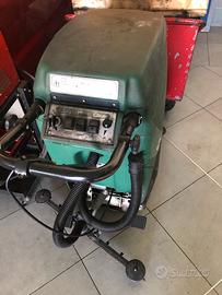 Lavapavimenti a batteria