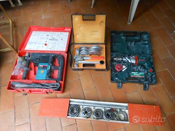 Attrezzi vari per lavori idraulici