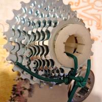 Pignone a velocità n.9 nuovo con ghiera 