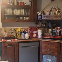 Cucina in legno ad angolo