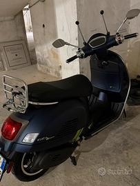 Vespa gts 300