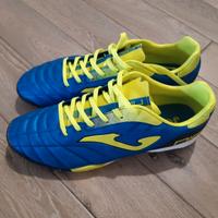 Scarpini da calcetto