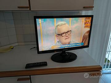 TV LCD 22 pollici Samsung lt22b300