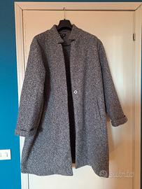 Cappotto nuovo , grande , veste comodamente una 54