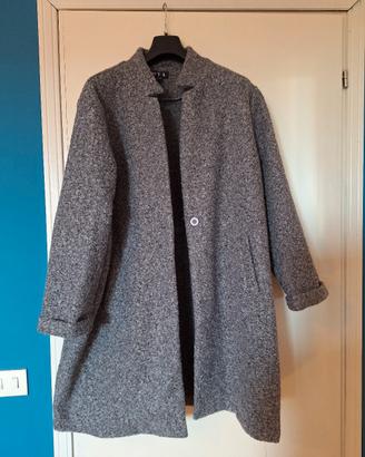 Cappotto nuovo , grande , veste comodamente una 54