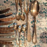 Set posate rivestite in argento 