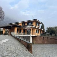 2 LOCALI A REVELLO