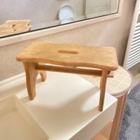 Sgabellino in legno / poggiapiedi