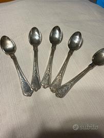 Cinque cucchiaini in argento 1000