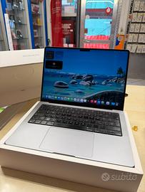 MacBook Pro con chip M3 8/512GB con apple care