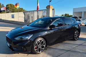 Ford Focus ST-XLine 2.0 Ecoblue