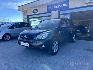 TOYOTA RAV 4 2.2 D-4D 136 CV Sol Navi