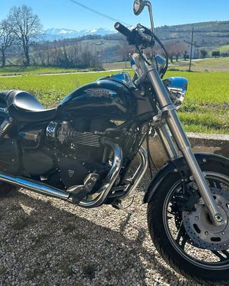 Triumph speedmaster 800