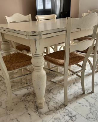 Tavolo allungabile shabby chic con sedie