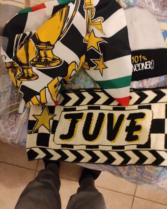 Sciarpa bandiera e cappello Juventus