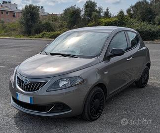 Lancia Y 2022 - KM 23mila - Firefly Hybrid Silver