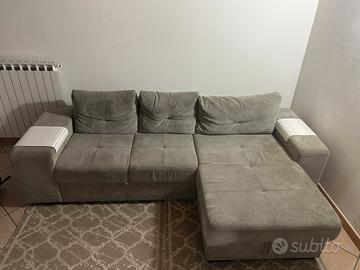 DIVANO LETTO CON PENISOLA CONTENITORE