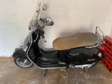 Vespa gts 250