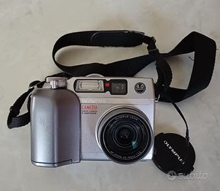 MACCHINA FOTOGRAFICA DIGITALE