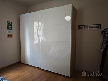 armadio Pax Ikea, doppia anta scorrevole, bianco