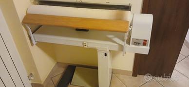 stiratrice a rullo professionale aeg