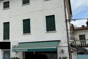 Immobile in asta di 260 m² con 1 locale a Camisano