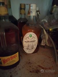 collezione di liquori vari