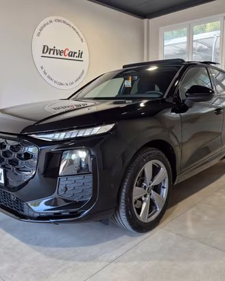 Audi Q3 SPB 2.0 TDI S LINE INTERNO/ESTERNO S-TRONI