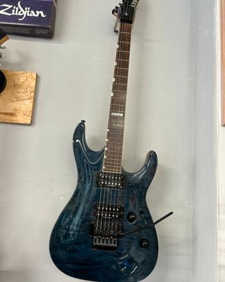 Chitarra elettrica con ponte mobile