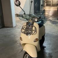 Vespa ET2